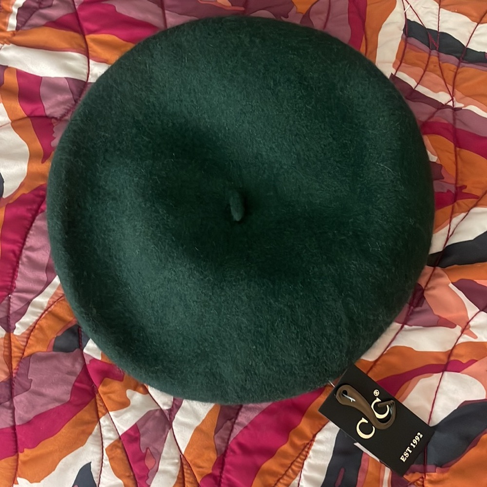 C.C Forest Green Beret - Picture 2 of 5